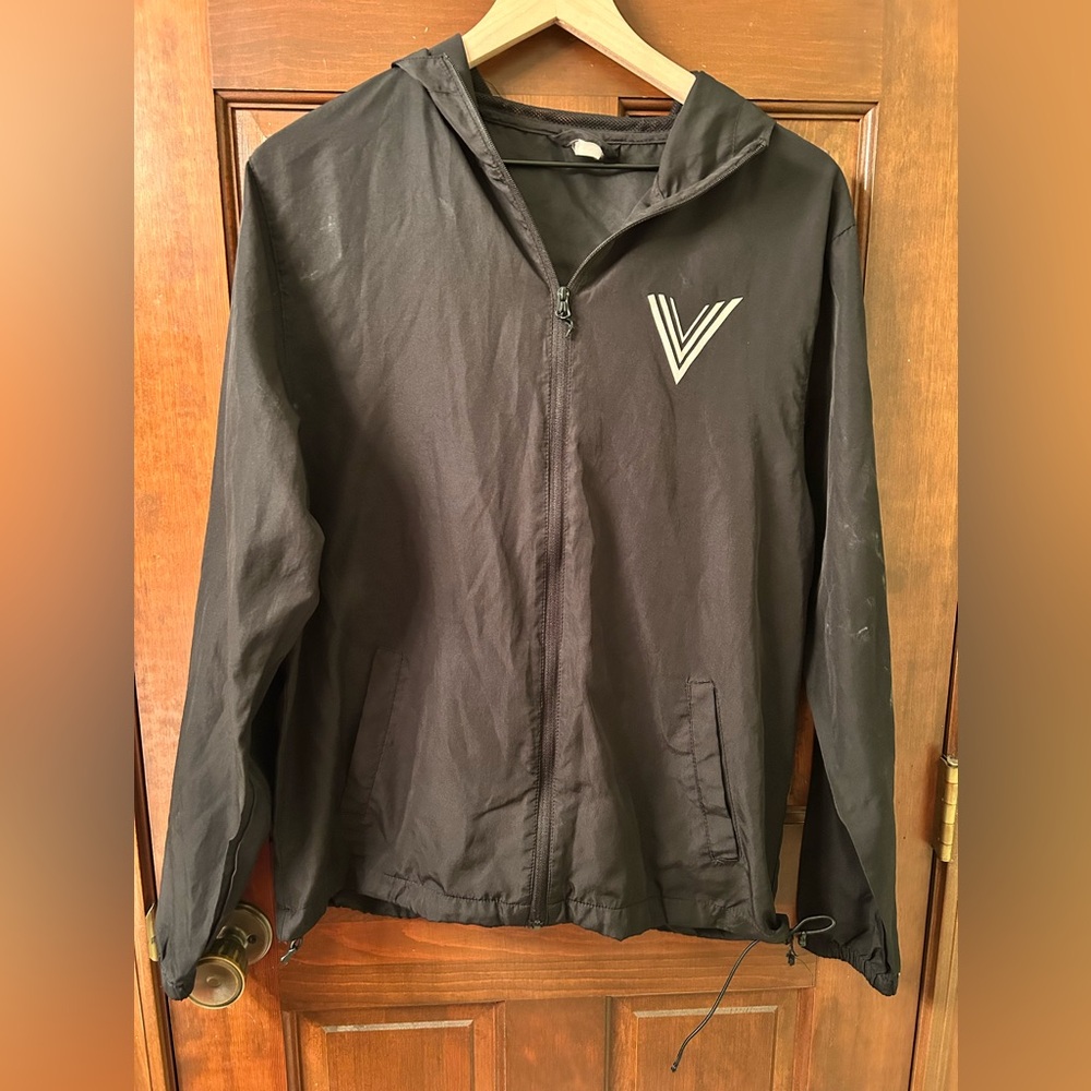 💜 CLEARANCE Dance Revolution Zip front wind breaker with hood. No size tag